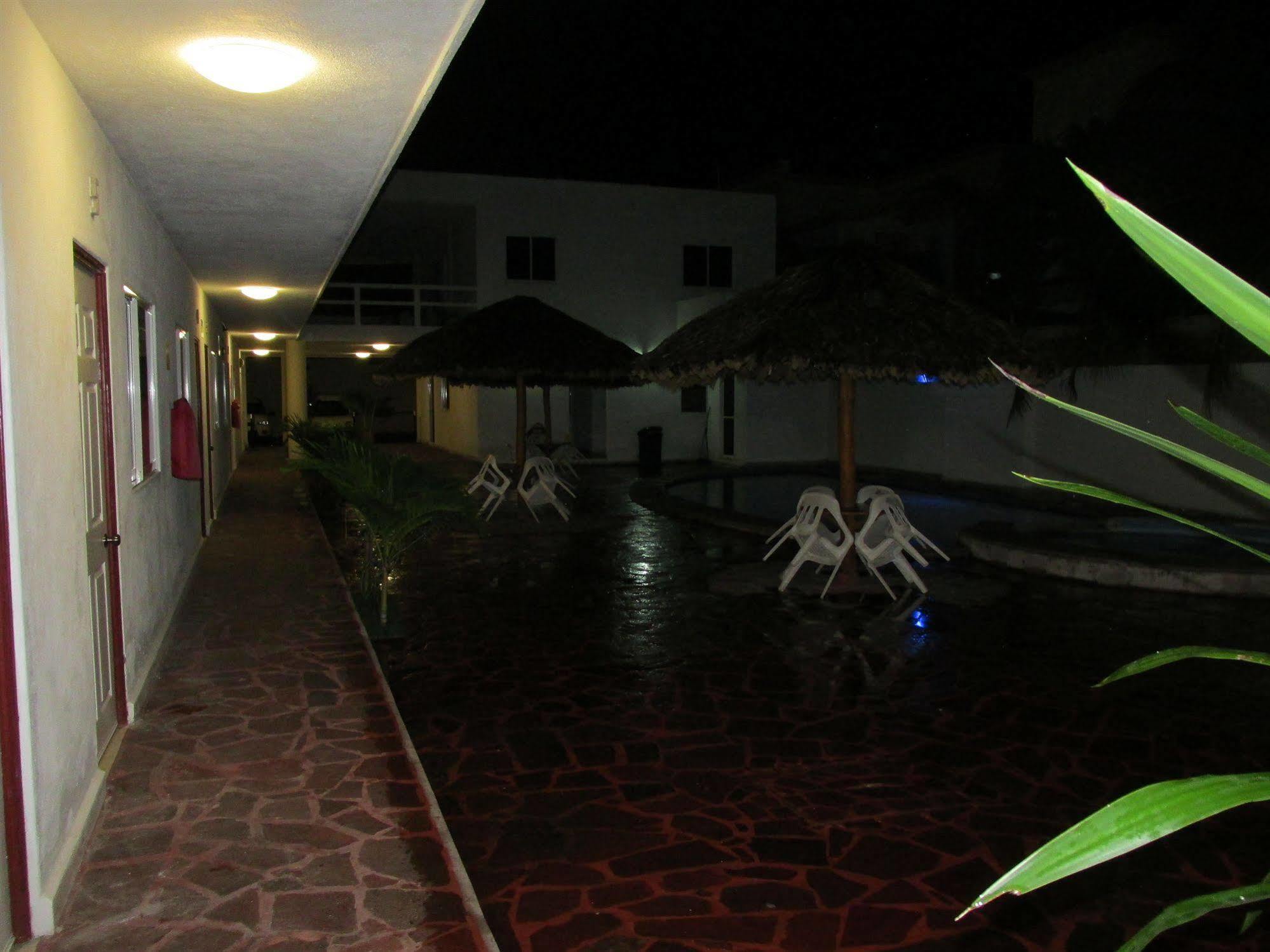 Hotel Albatros Palace Manzanillo Exterior foto